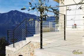 Parapetti_con_cordini_in_acciaio_inox_satinato_acciaio_zincato